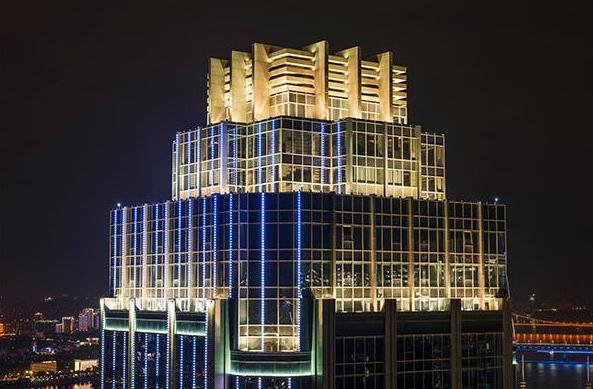 外墻燈光設(shè)計(jì)如何打造美麗夜景