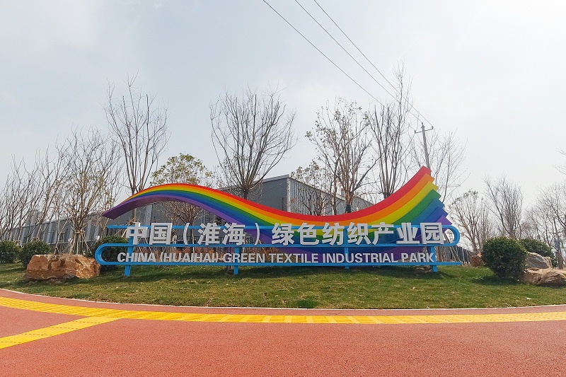 雕塑廠家：玻璃鋼雕塑制作會有哪些流程？-蘇昌標(biāo)識，行業(yè)經(jīng)驗18年，為400+企業(yè)或市政單位提供標(biāo)識系統(tǒng)解決方案。