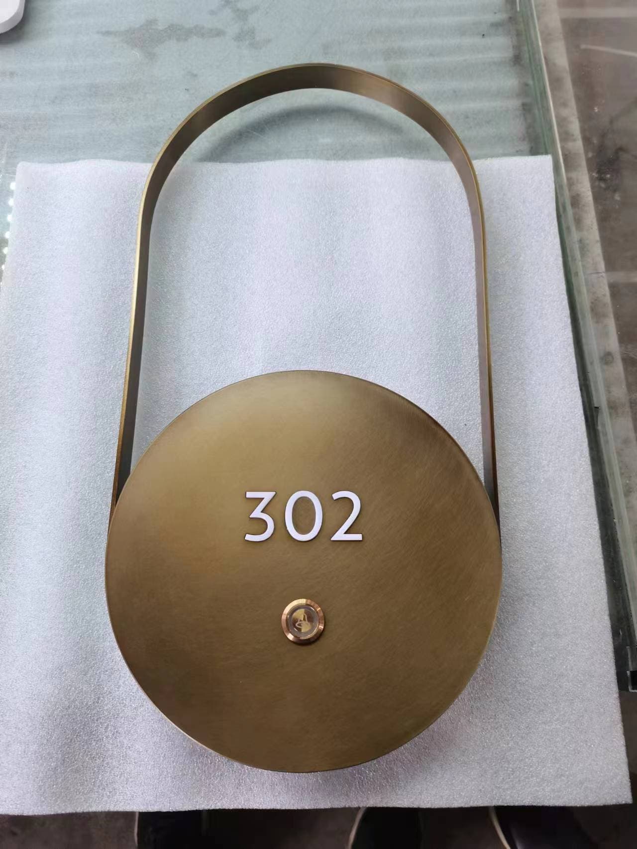 上海逸衡酒店標(biāo)識牌